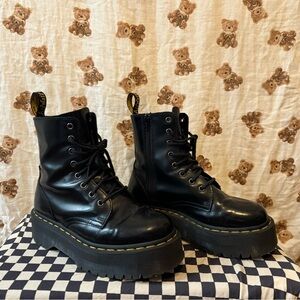Dr. Martens - Jadon 8-Eye Leather Platform Boot 🖤